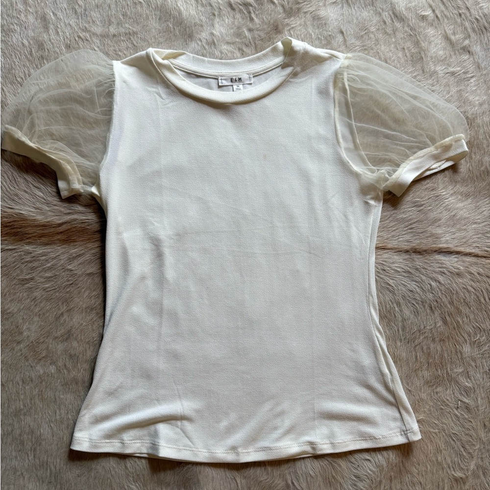 E & M Cream Puff Sleeve Top